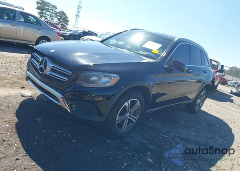 2016 Mercedes-Benz Glc 300 z USA, uszkodzony, nr VIN WDC0G4JB1GF051690